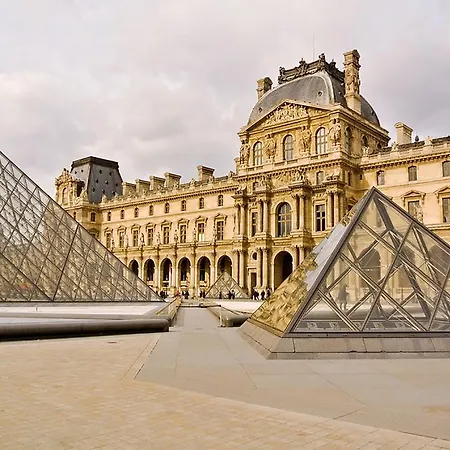 Luxury And Spacious In Saint Michel Apartment