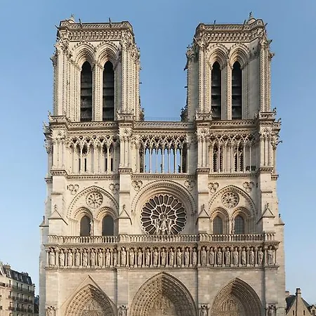 Luxury And Spacious In Saint Michel