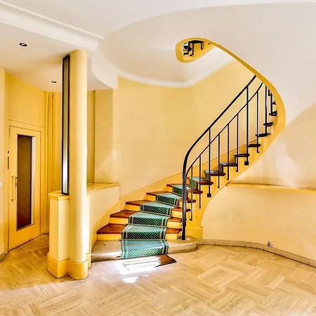 Luxury And Spacious In Saint Michel Apartment