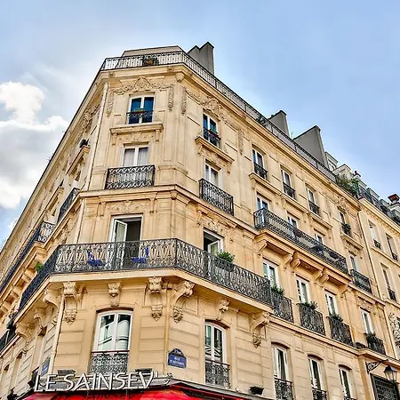 Luxury And Spacious In Saint Michel Apartment *