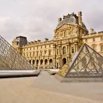 Luxury And Spacious Appartment In Saint Michel