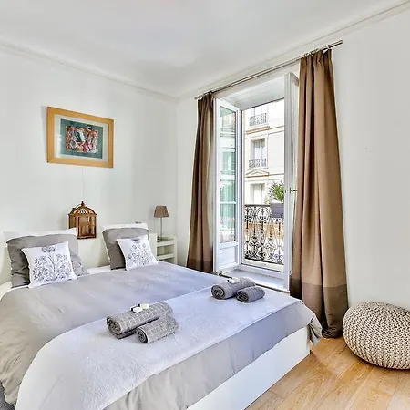 Luxury And Spacious In Saint Michel Appartamento Parigi
